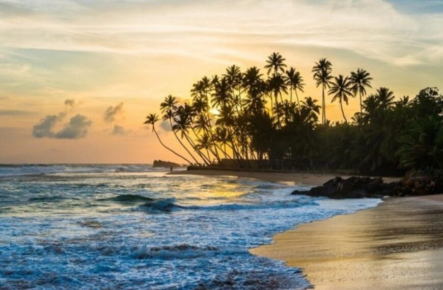 Coastlines in sri lanka